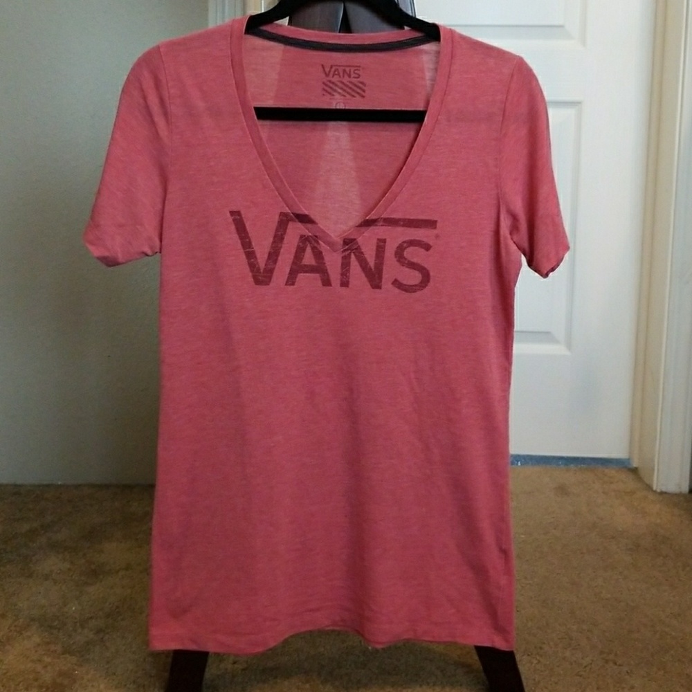 VANS V-neck t-shirt
